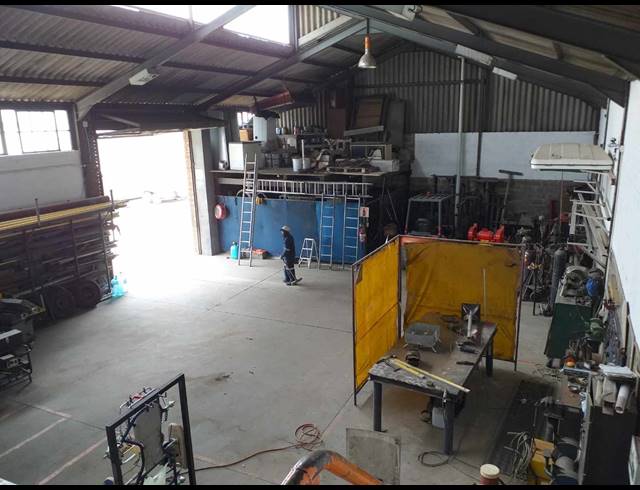 442M² FACTORY FOR SALE IN BRACKENFELL INDUSTRIAL